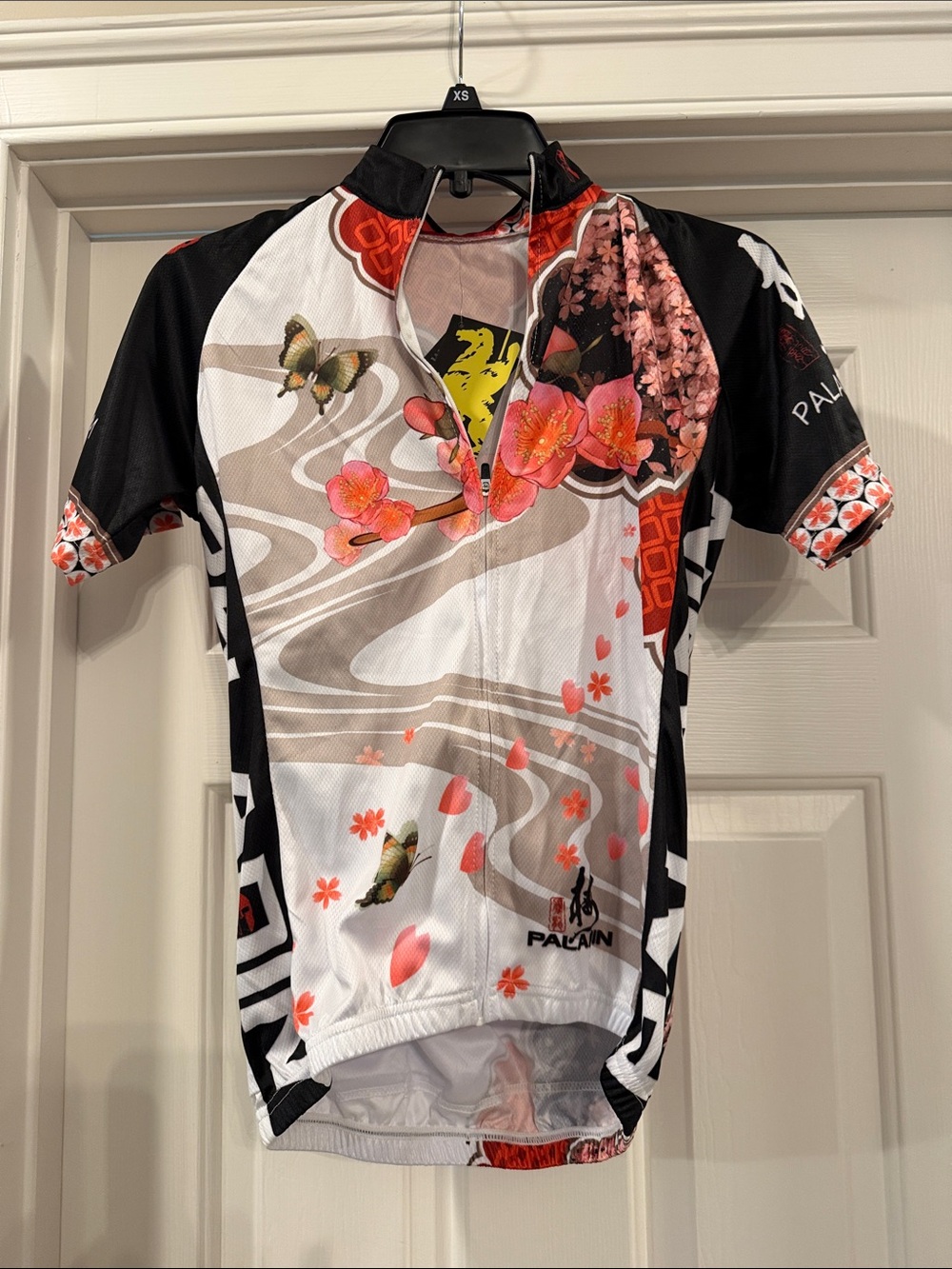 Paladin Floral Cycling Jersey in White & Black with Pink Accents